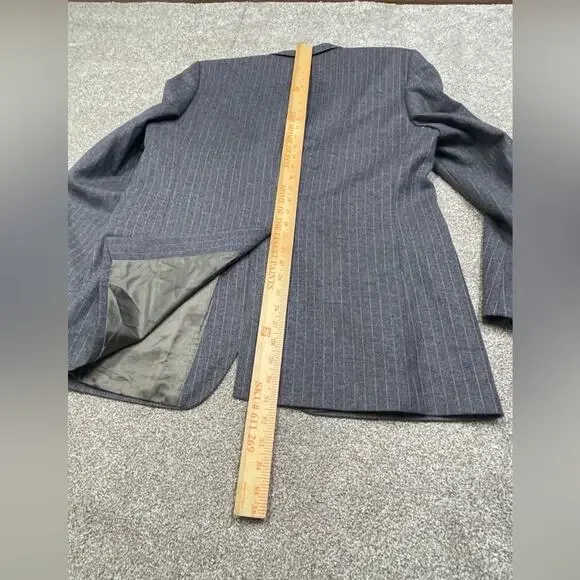 vtg 90s formal business Kamensko Zagres 2 Piece Suit set sz 41S gray Stripe wool